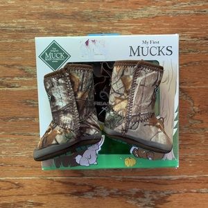 newborn muck boots